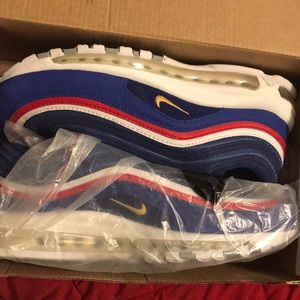 I am selling Nike air max 97s